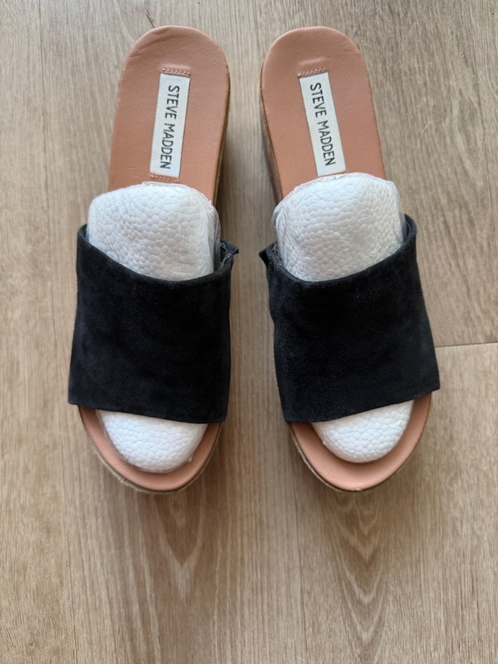 Steve Madden Black Suede Platform Slide - Picture 2 of 4